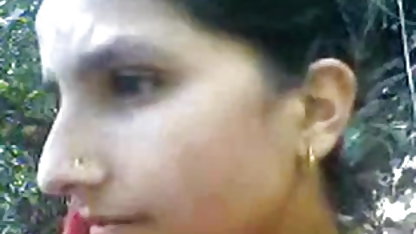 सींग का बना हुआ सुनहरे बालों वाली fucks खुद के साथ कम्पन या उत्तेजना पिक्चर फिल्म सेक्सी यन्त्र