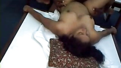 सींग का बना सेक्सी पिक्चर चलनी चाहिए हुआ, masturbates गर्म