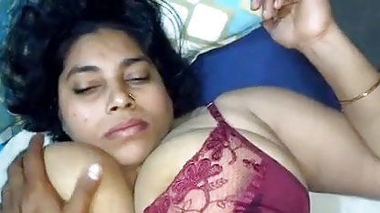 शरारती सेक्स की पिक्चर शराबी लड़कियों