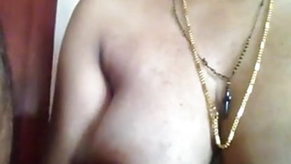 बड़े पूंछ transe fucks सेक्सी फिल्म पंजाबी पिक्चर योनी