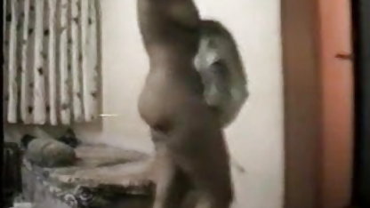 लेस्बियन वेश्या साउथ की सेक्सी पिक्चर के साथ खिलौनों से चुदाई dildo