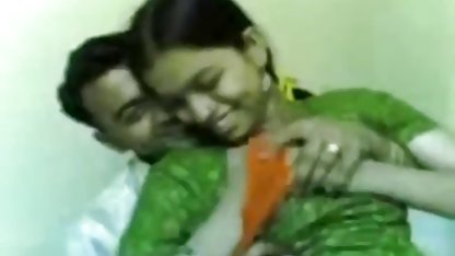 रूसी सेक्सी पिक्चर मूवी चाहिए किशोरी