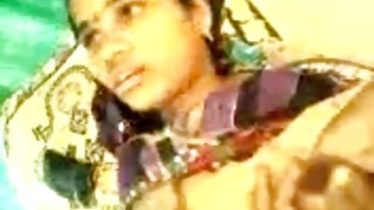 वह बेकार है और करीना कपूर सेक्सी पिक्चर fucks उसके मिठाई mulatting छेद